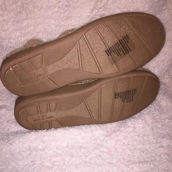Sonoma Women's Tan machine washable warm cozy slipper booties size S 6-7 NWT - Picture 3 of 4
